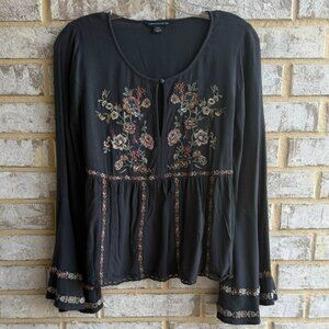 American Eagle Outfitters Long Bell Sleeve Floral Embroidered Boho Blouse Size S